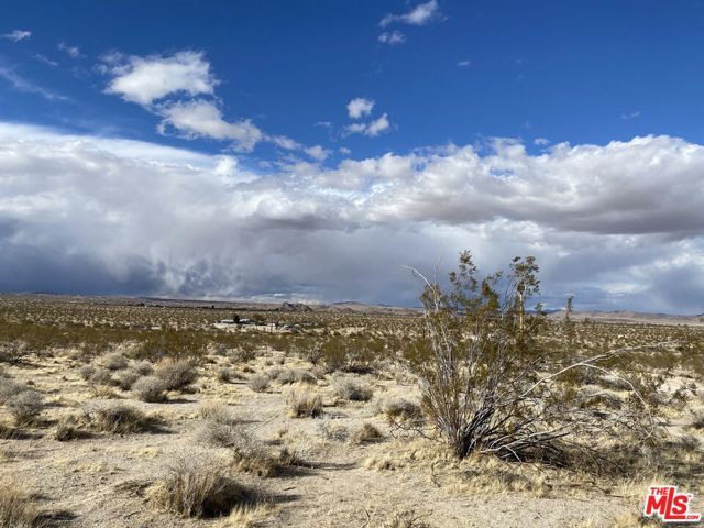 403 Sun Beam Avenue, Other - See Remarks, CA 92252