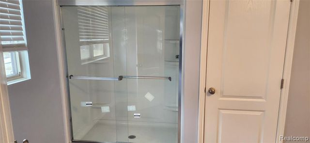 33307 Blue Spruce Drive, Sterling Heights, MI 48310