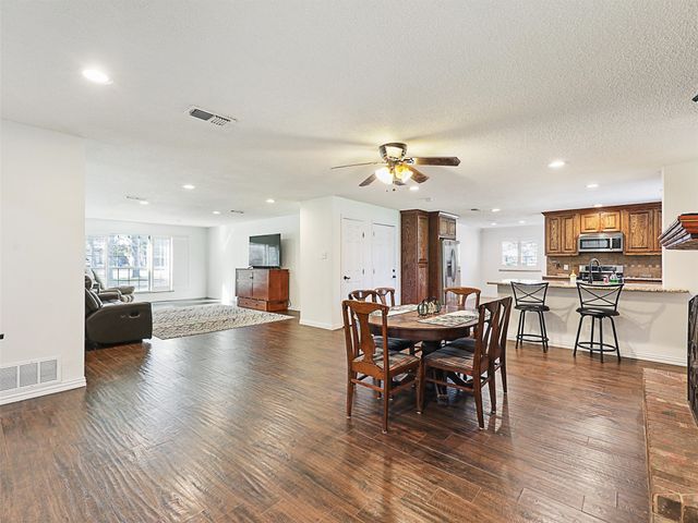 305 Dena, Krugerville, TX 76227