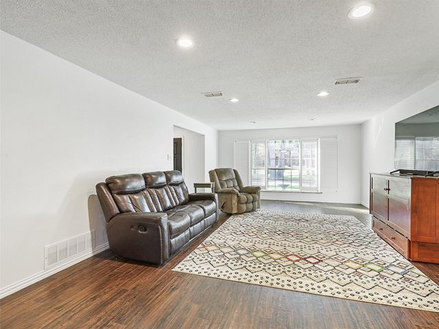 305 Dena, Krugerville, TX 76227