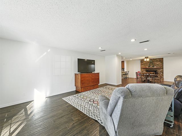 305 Dena, Krugerville, TX 76227