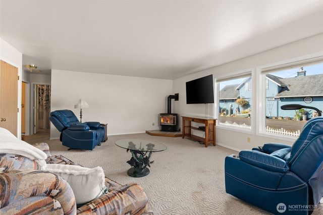14 Sunset Road, South Bend, WA 98586