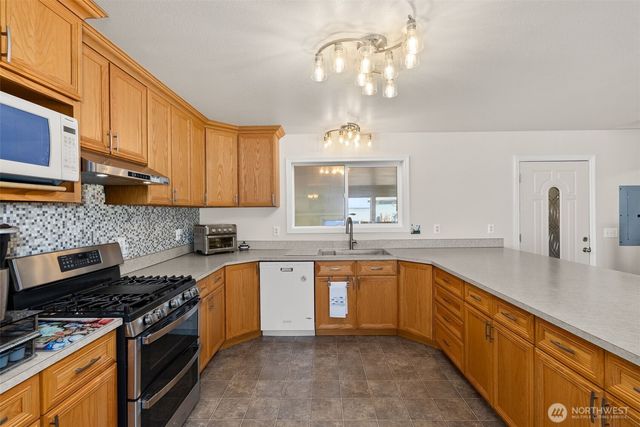 14 Sunset Road, South Bend, WA 98586