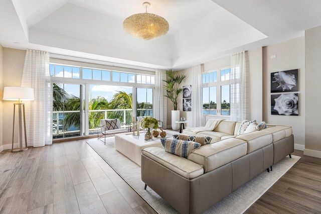 184 Lake Drive 3101, Palm Beach Shores, FL 33404