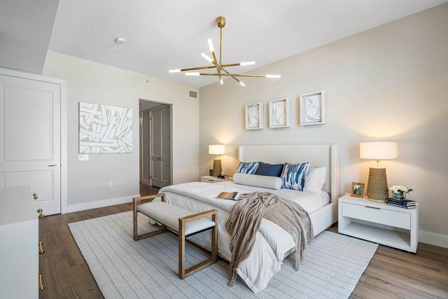 184 Lake Drive 3101, Palm Beach Shores, FL 33404