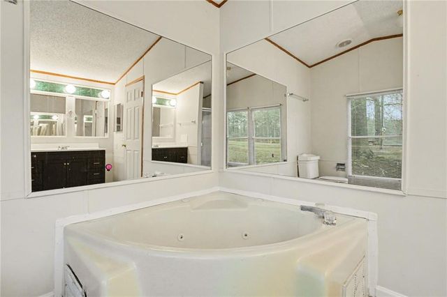 4432 Brandy SE Lane, Acworth, GA 30102