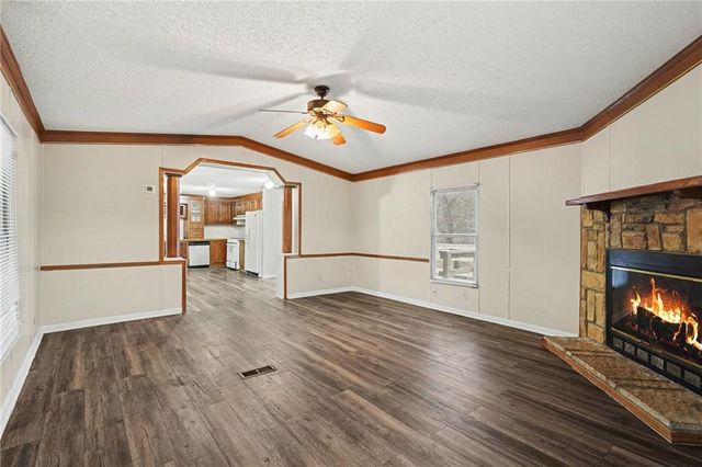 4432 Brandy SE Lane, Acworth, GA 30102