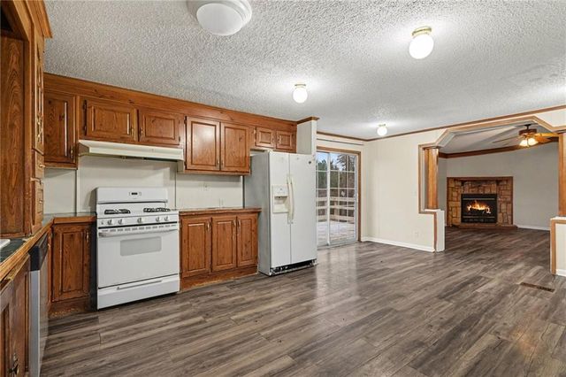 4432 Brandy SE Lane, Acworth, GA 30102