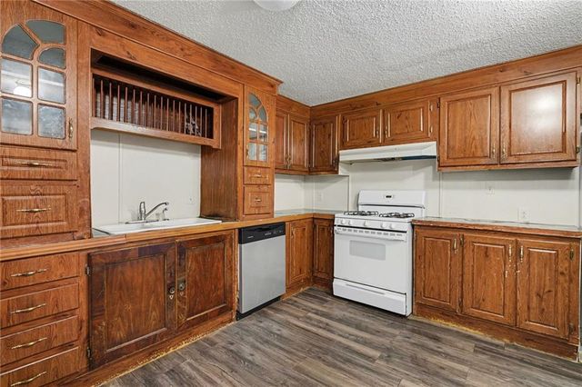 4432 Brandy SE Lane, Acworth, GA 30102