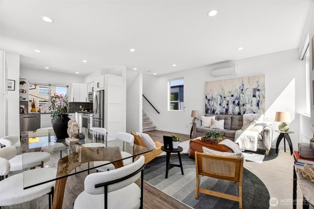 5560 15th Avenue S, Seattle, WA 98108