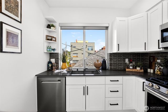 5560 15th Avenue S, Seattle, WA 98108