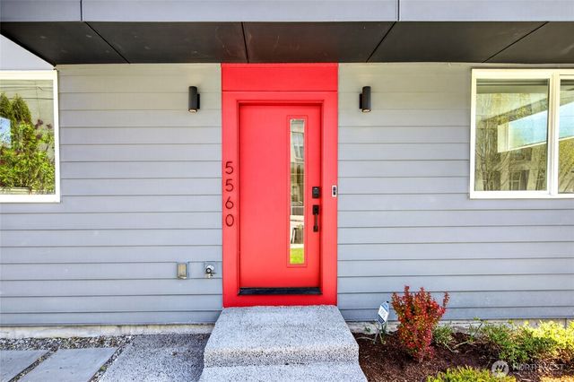 5560 15th Avenue S, Seattle, WA 98108