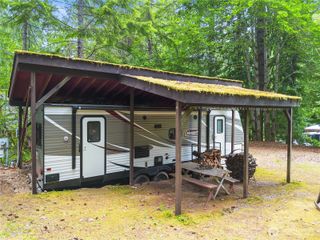 11 N Kitsap Place N, Hoodsport, WA 98548