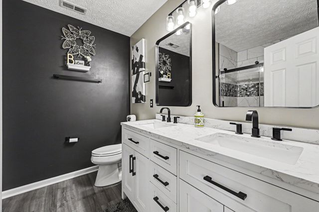 1159 Pond View Drive 1159 Pond View Drive, Troy, OH 45373