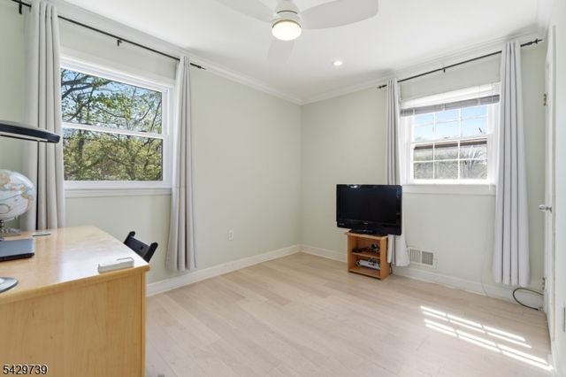 1622 Taylor Dr, North Brunswick Twp., NJ 08902