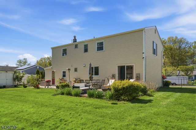 1622 Taylor Dr, North Brunswick Twp., NJ 08902