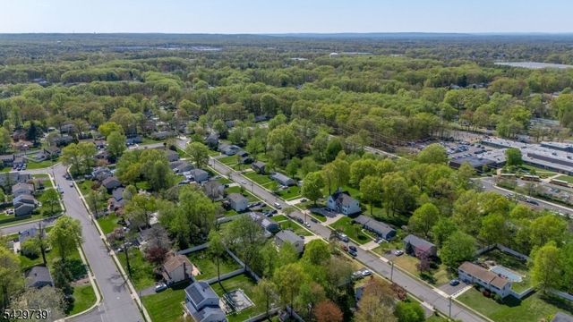 1622 Taylor Dr, North Brunswick Twp., NJ 08902