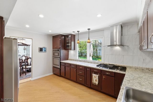 1622 Taylor Dr, North Brunswick Twp., NJ 08902