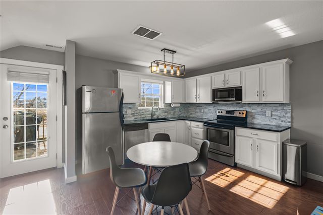 1733 SW 32nd Lane, Ankeny, IA 50023