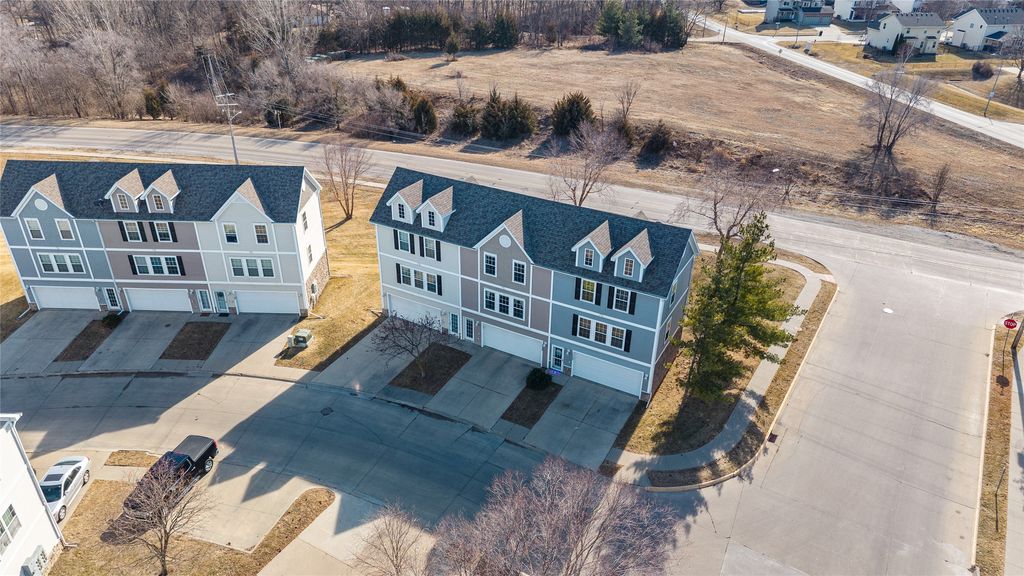 1733 SW 32nd Lane, Ankeny, IA 50023