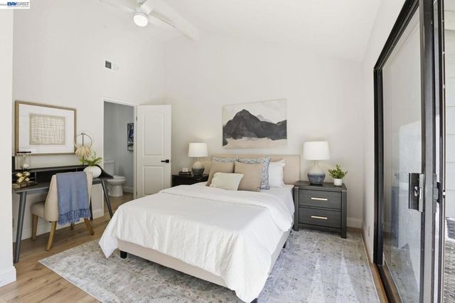 2455 2455 Saint Helena Dr 5, Hayward, CA 94542