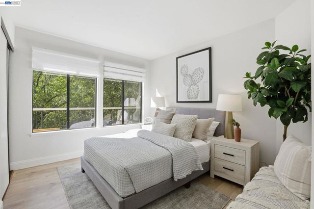 2455 2455 Saint Helena Dr 5, Hayward, CA 94542