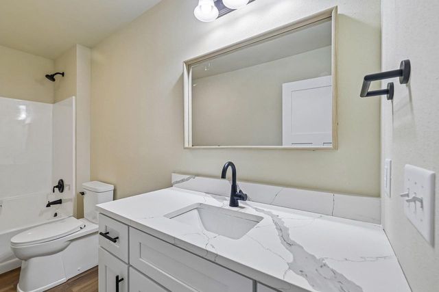 997 Bell Circle, Arlington, WI 53911