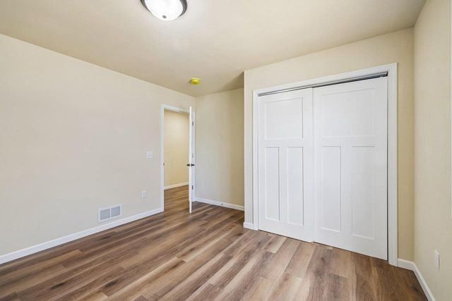 997 Bell Circle, Arlington, WI 53911