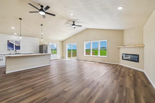 997 Bell Circle, Arlington, WI 53911