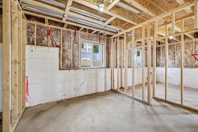 997 Bell Circle, Arlington, WI 53911