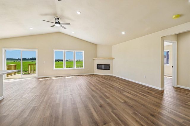 997 Bell Circle, Arlington, WI 53911