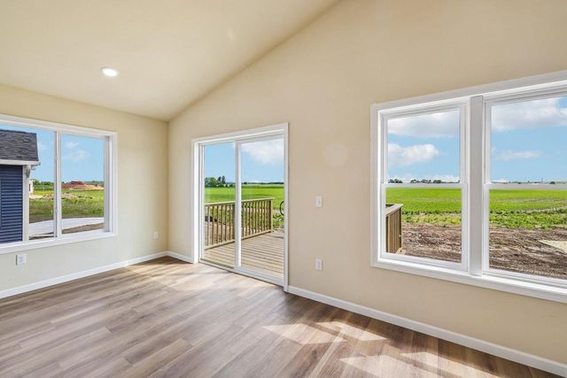 997 Bell Circle, Arlington, WI 53911