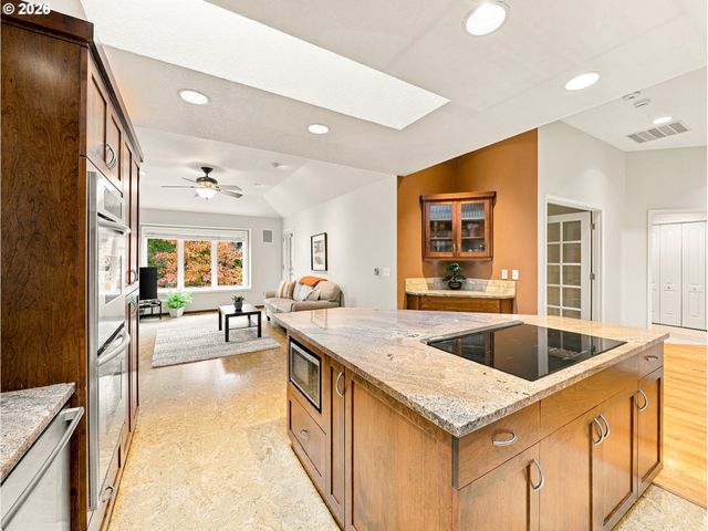 14814 Sw 80TH Ave, Portland, OR 97224