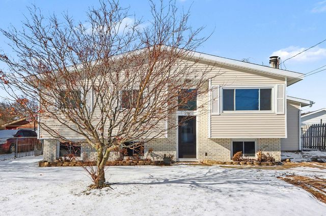 210 Robin Road, Middleville, MI 49333