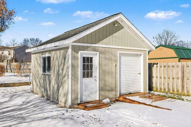 210 Robin Road, Middleville, MI 49333