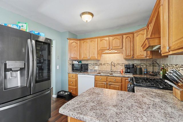 210 Robin Road, Middleville, MI 49333