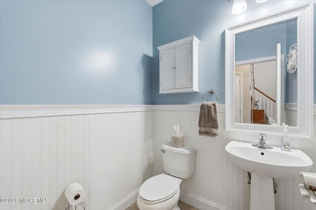 137 Mooring Road, Manahawkin, NJ 08050