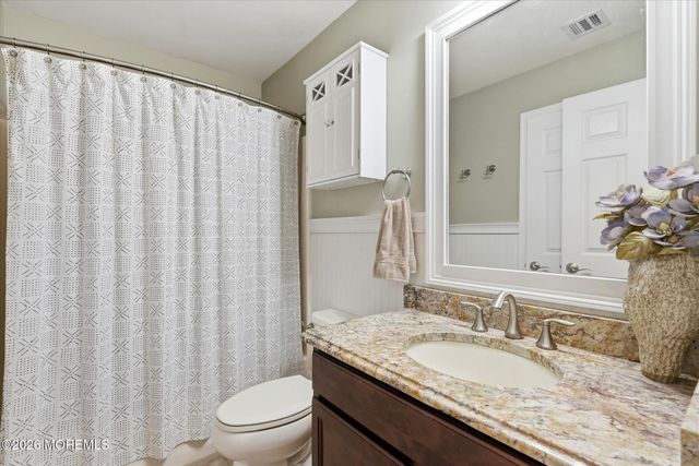 137 Mooring Road, Manahawkin, NJ 08050
