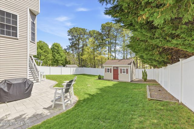 137 Mooring Road, Manahawkin, NJ 08050