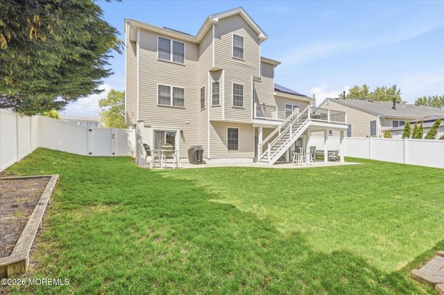 137 Mooring Road, Manahawkin, NJ 08050