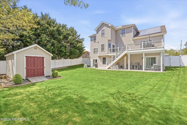 137 Mooring Road, Manahawkin, NJ 08050