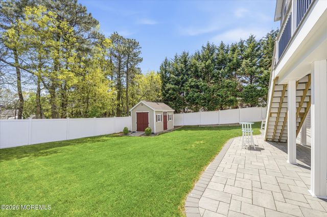 137 Mooring Road, Manahawkin, NJ 08050