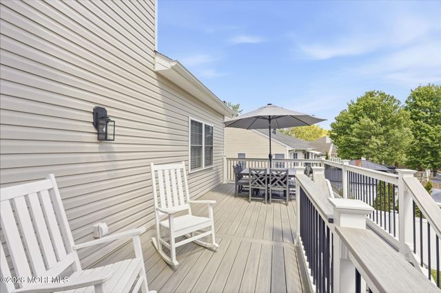137 Mooring Road, Manahawkin, NJ 08050