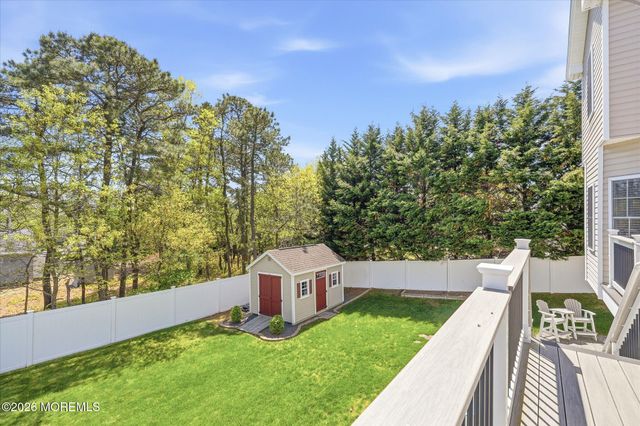 137 Mooring Road, Manahawkin, NJ 08050