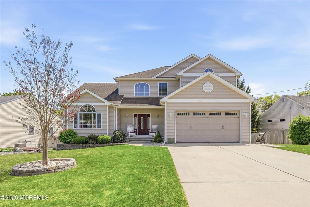 137 Mooring Road, Manahawkin, NJ 08050