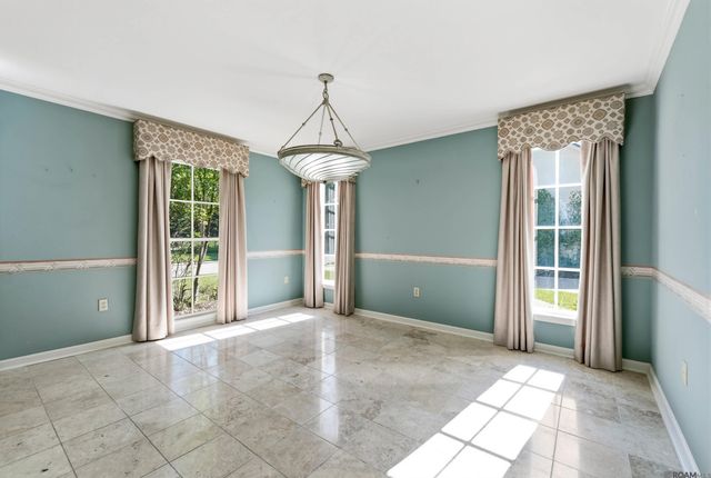 943 Finchley Ct, Baton Rouge, LA 70806