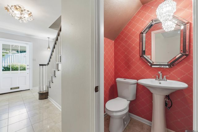 943 Finchley Ct, Baton Rouge, LA 70806