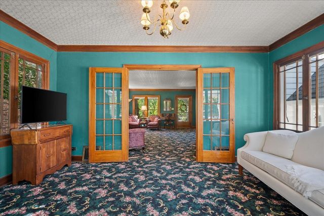 1024 E Overbluff Rd, Spokane, WA 99203
