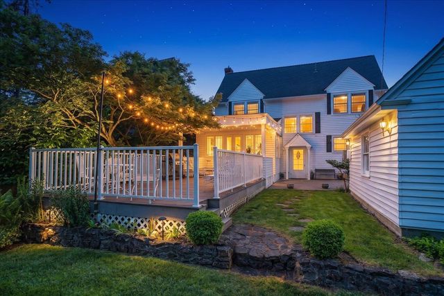 1024 E Overbluff Rd, Spokane, WA 99203