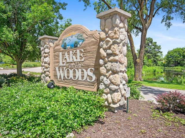 8025 Woodglen Lane 306, Downers Grove, IL 60516